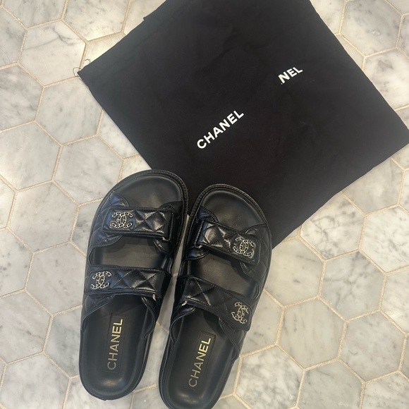 CHANEL 2024 dad sandals - Picture 1 of 5